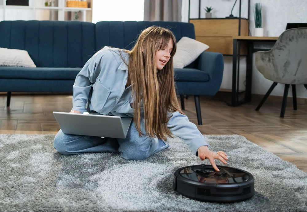 robot vacuum cleaner sweeping and mopping